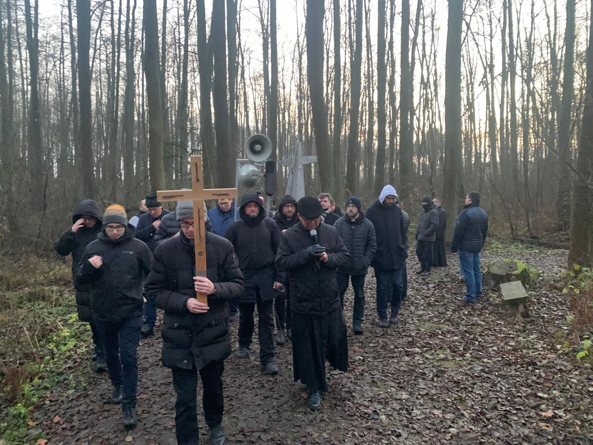 Zakończyły się rekolekcje dla asystentów KSM w Zabawie, inspirowane duchowością bł. Karoliny w 110. rocznicę jej męczeństwa. Modlitwa, wymiana doświadczeń i plany na „Rok bł. Karoliny” umocniły nas w misji duszpasterstwa młodych! 🙏💛 #KSM #BłKarolina #RokBłKaroliny