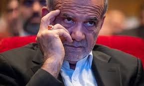 Komeil_Amu_74's tweet photo. بعداز #شهید_رئیسی 
فقط یک شخص میتواند سکان داره قوه مجریه باشه، که لایقتش هم داره 
اون شخص کسی نیست جز
سردار سرلشگر دکتر قالیباف
نه امثال پزشکیان
قصدم تخریب پزشکیان نیست، چون نیازی به 
تخریبش نیست، عملکرنادرستش مشخصه
@mb_ghalibaf
@drpezeshkian https://t.co/oif92DJVJS