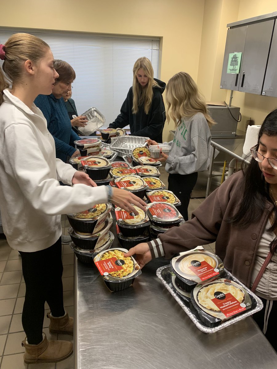 Hailey Kelly tweet media