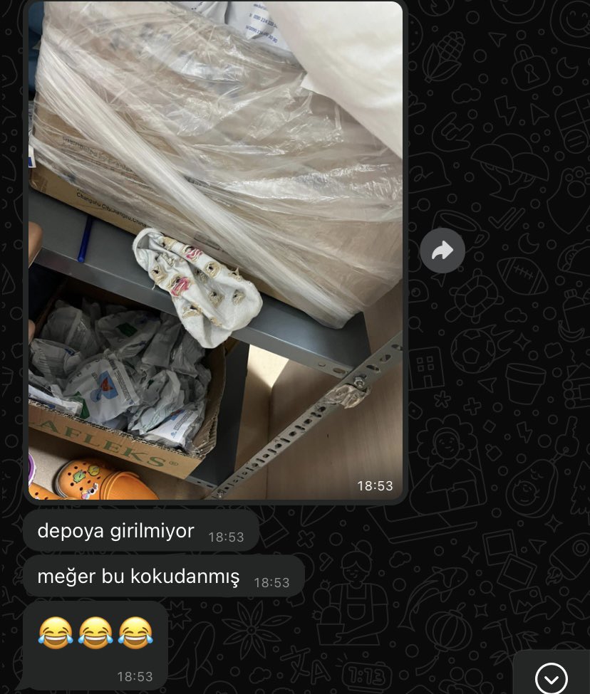 Arkadaşlarımın mizah seviyesi ektedir 💁🏻‍♀️