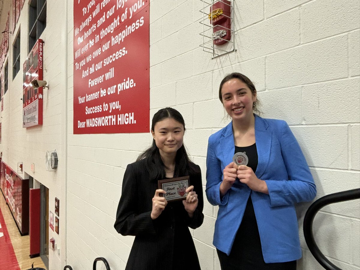 BereaMidpark4n6's tweet image. Congratulations to co-captains Elizabeth Chen (11) and Christina Calvis (12), who both advanced to Finals in their event of Original Oratory! They comprised 1/3 of the finalists of 38 competitors from 19 schools! #BeTitansTogether #BeATitan #CLEspeaks #OHspeaks