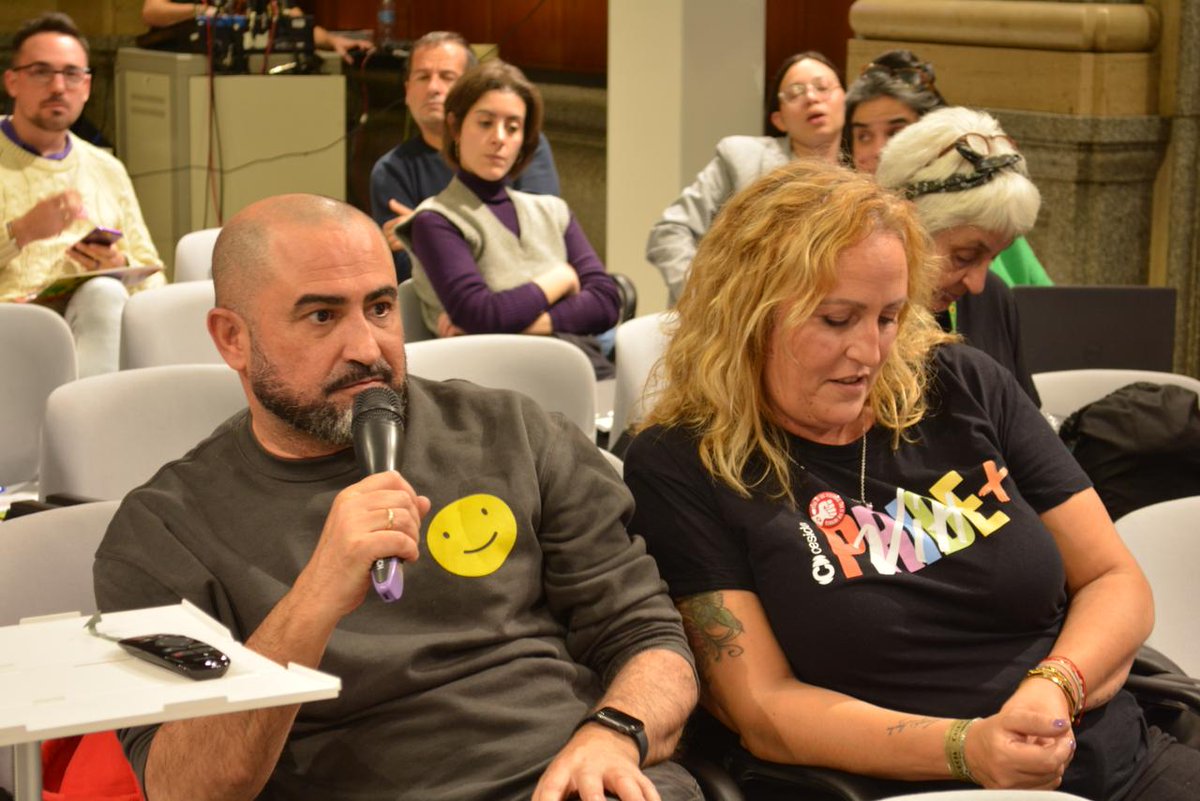 🔴 Carmen Martín, secretaria de Cesida, participa en las jornadas sobre odio e interseccionalidad organizadas por <a href="/FTriangulo/">Fundación Triángulo</a> en <a href="/IgualdadGob/">Ministerio de Igualdad</a>.

🗨️ "Nuestro trabajo es encontrar fuerzas donde las haya. Los discursos de odio ya han calado, y las personas más vulnerables son quienes