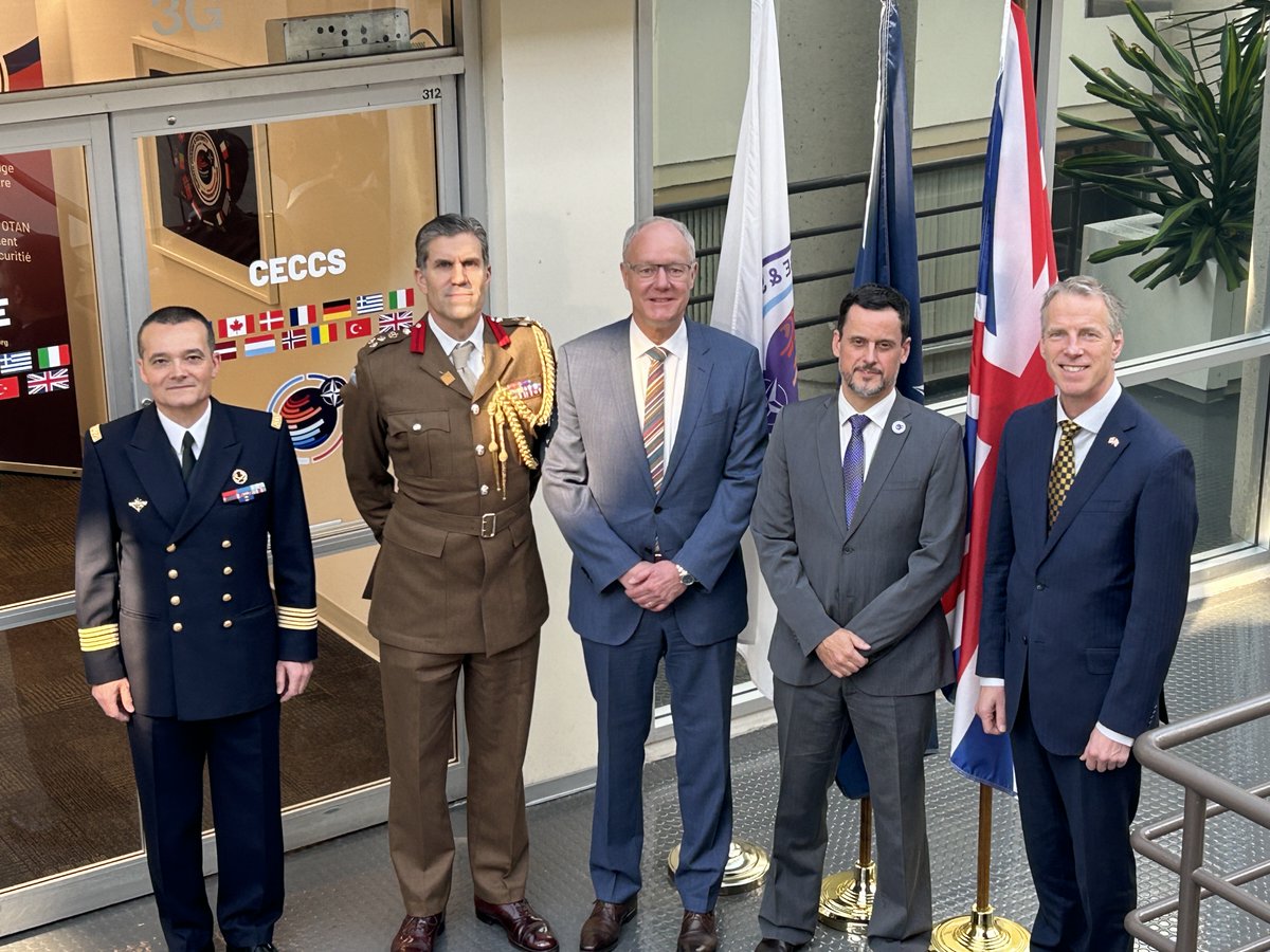 CCASCOE (@nato_ccascoe) on Twitter photo Last week, CCASCOE had the honour of welcoming British Deputy Head of Mission <a href="/DaveProdgerFCO/">David Prodger</a> and Defence Adviser Brigadier Edward Sandry to our Montreal offices. 
A great discussion on our climate-security initiatives and the importance of collaboration! <a href="/UKinCanada/">UK in Canada 🇬🇧🇨🇦</a> Last week, CCASCOE had the honour of welcoming British Deputy Head of Mission <a href="/DaveProdgerFCO/">David Prodger</a> and Defence Adviser Brigadier Edward Sandry to our Montreal offices. 
A great discussion on our climate-security initiatives and the importance of collaboration! <a href="/UKinCanada/">UK in Canada 🇬🇧🇨🇦</a>