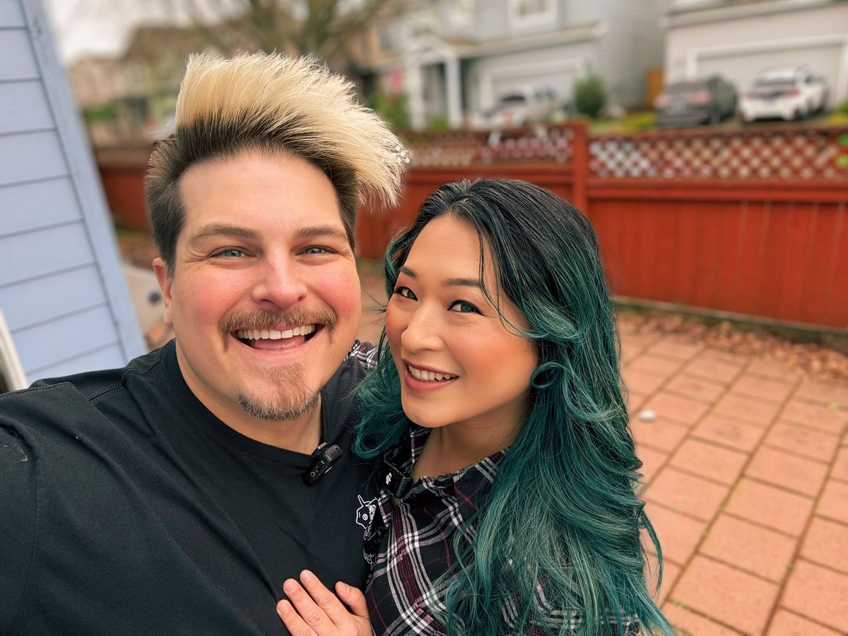 TheOnlyRyann's tweet photo. 🟥[LIVE] on #Twitch

Join our HAPPY THANKSGIVING Cooking Stream!
Sponsored by @voodooranger

We’ll be cooking with delicious #VoodooRanger Beers &amp; Hard Teas🍻

We’re DEEP FRYING a turkey, making cranberry sauce &amp; MORE!

🔳 https://t.co/NXwSu82trJ https://t.co/lhvom1Je0n