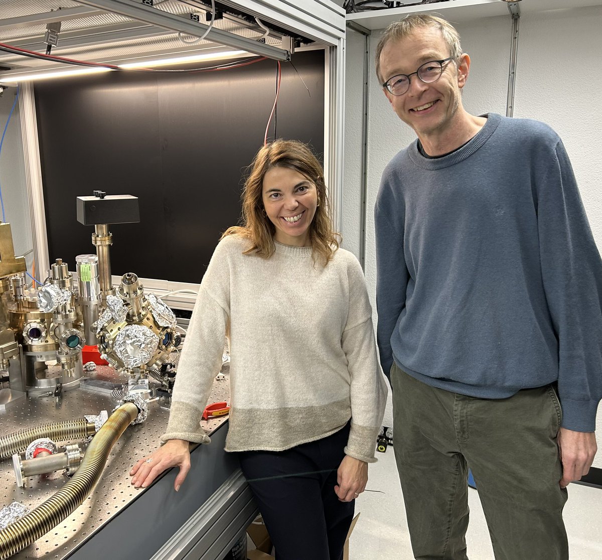 Ferlaino Group (@ferlainogroup) on Twitter photo Francesca spent 2 great days at ETH hosted by <a href="/TilmanEsslinger/">Tilman Esslinger</a> 🙏 amazing labs and great discussions! Francesca spent 2 great days at ETH hosted by <a href="/TilmanEsslinger/">Tilman Esslinger</a> 🙏 amazing labs and great discussions!