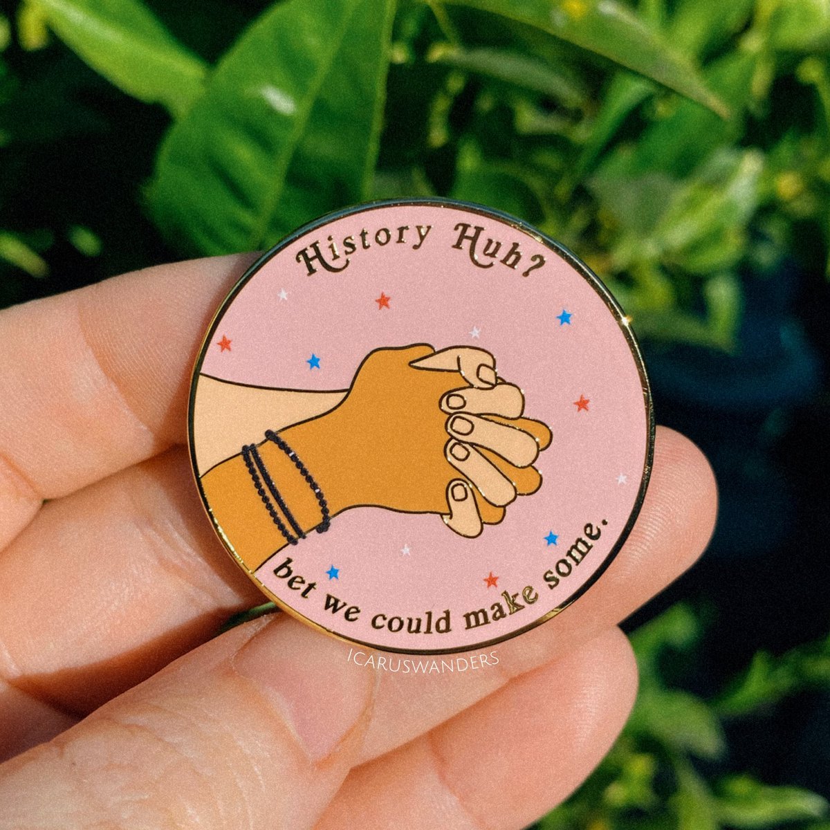 icaruswanders's tweet photo. 🔑 RWRB/FirstPrince Giveaway! 👑 

win enamel pin &amp; keychain of choice and History Huh? sticky notes!

❤️ open international
🤍 simply rt to enter. (qt rts don’t count!)
💙 dms must be open &amp; you can’t be private! (unless we’re moots!)

ends December 5! https://t.co/LTqBGXuZFj