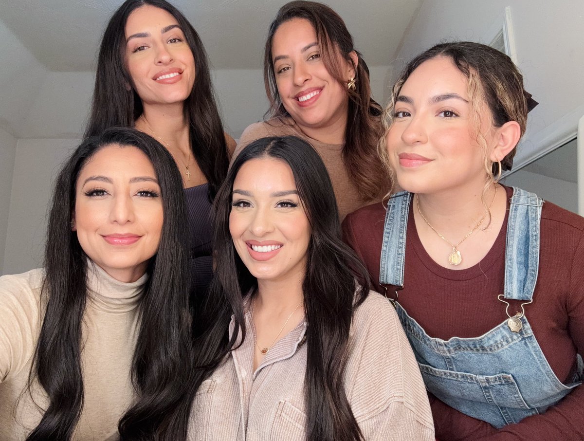 Las Fenix tweet media