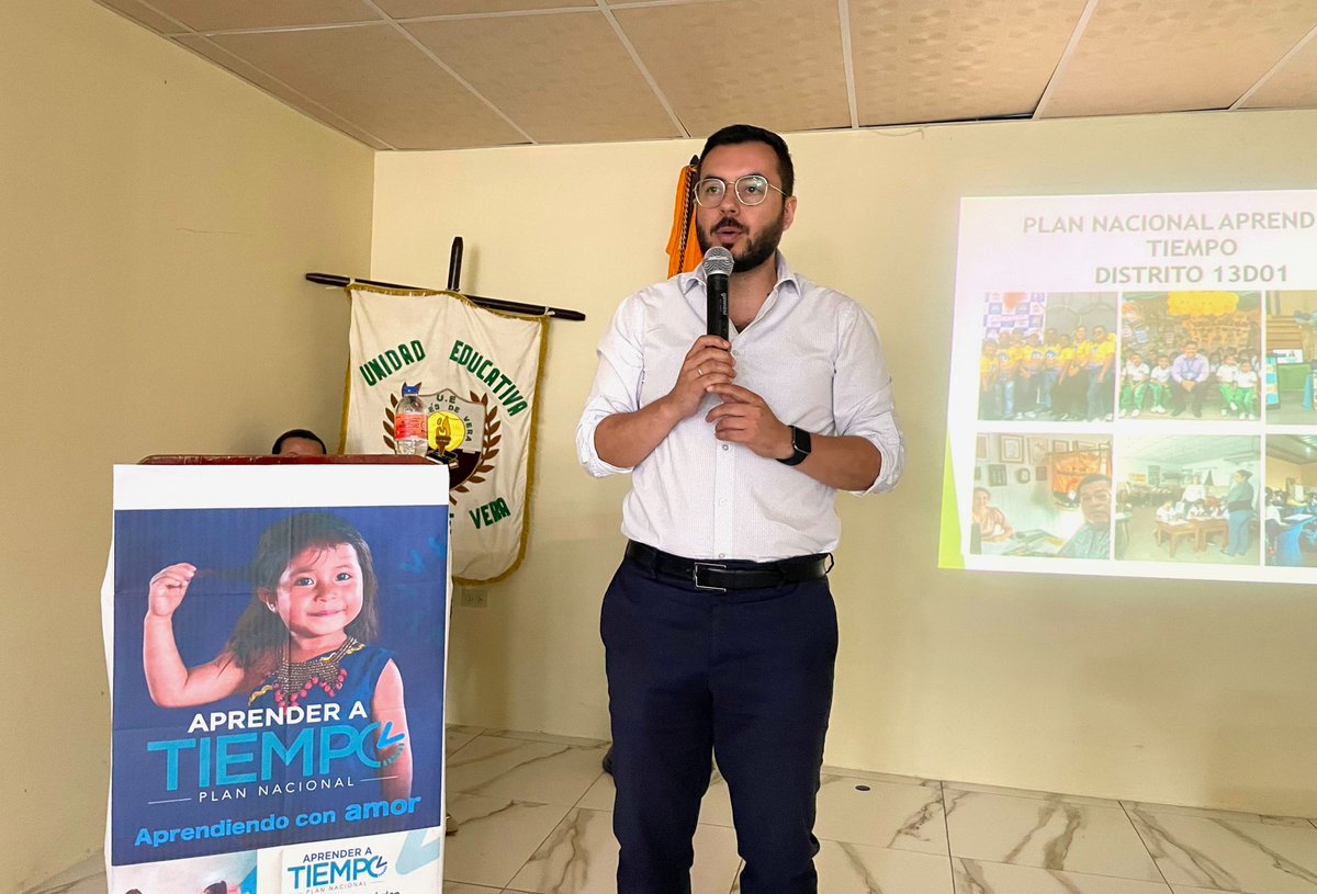 EducacionZ4_Ec's tweet photo. [PORTOVIEJO] Participamos de la clausura del Plan Nacional Aprender a Tiempo, que beneficia a más de 3.000 estudiantes de 40 instituciones educativas, brindando apoyo técnico-pedagógico, orientado a la nivelación y recuperación de aprendizajes.

#ElNuevoEcuadorResuelve https://t.co/YNb0zgl44G