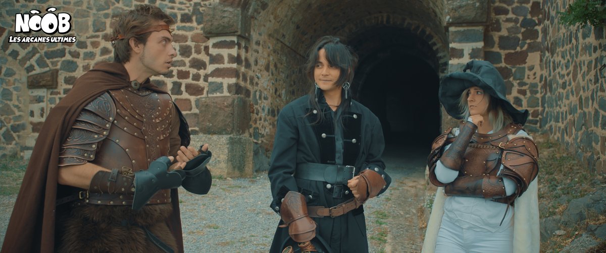 May, Drek et Baster de la guilde Rush (les héros du jeu vidéo NOOB) apparaissent enfin dans la série. 😁 L'histoire de cette guilde sera développée à travers le transmédia de l'Olydriverse, à commencer par NOOB - Les arcanes ultimes. 👀 

(L'absence de Logs est expliquée, on