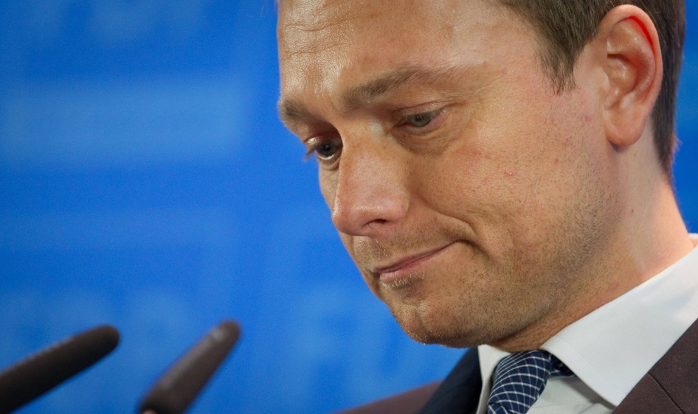 BerlinVic's tweet photo. Jetzt auch beim Lügen überführt. Ist #Lindner schon zurückgetreten?

#Rücktritt, der 5. Schritt des #FDP-#DDay https://t.co/gQgTetBytL
