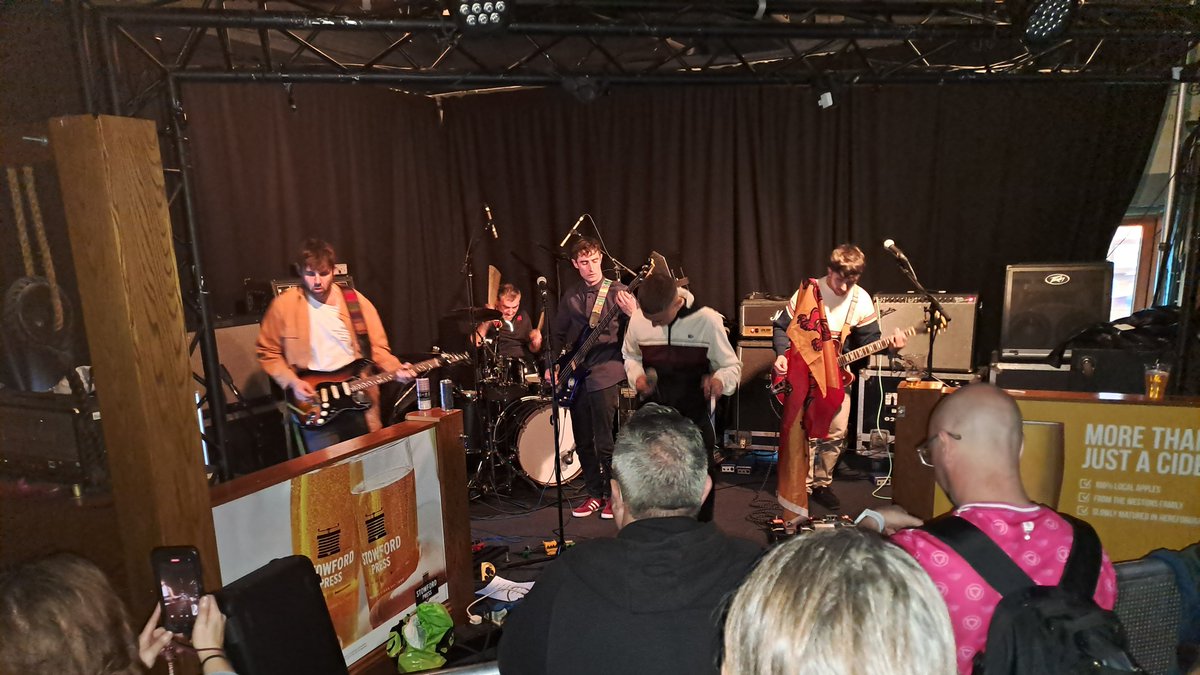 TravellersTunes's tweet photo. 2 weeks ago, we were treated to rock n roll reinventing itself in the form of Rhyl's @ElectricSheep_O. The spirit of @Happy_Mondays, #TheVelvetUnderground, &amp; @pilofficial oozed from their souls in their storming @ShiiineOn_ debut.

Read more here: https://t.co/YGkQQd3Egd https://t.co/Mm6TiNg3rN