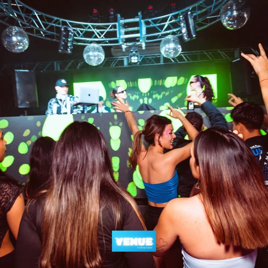 venueArg's tweet photo. 💥Segunda parte de la REMIX FEST!!! Una noche única y hermosa que bailamos todos juntos con estos DJs que la rompieron toda.. 💥

💃Gracias a todos por hacer esto realidad. 

 🕺Nos vemos muy pronto!!!! https://t.co/SsSPDplRzy