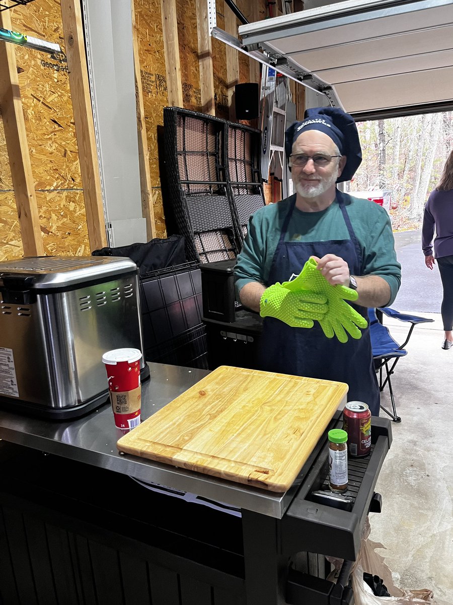 Keanu Thompson tweet media