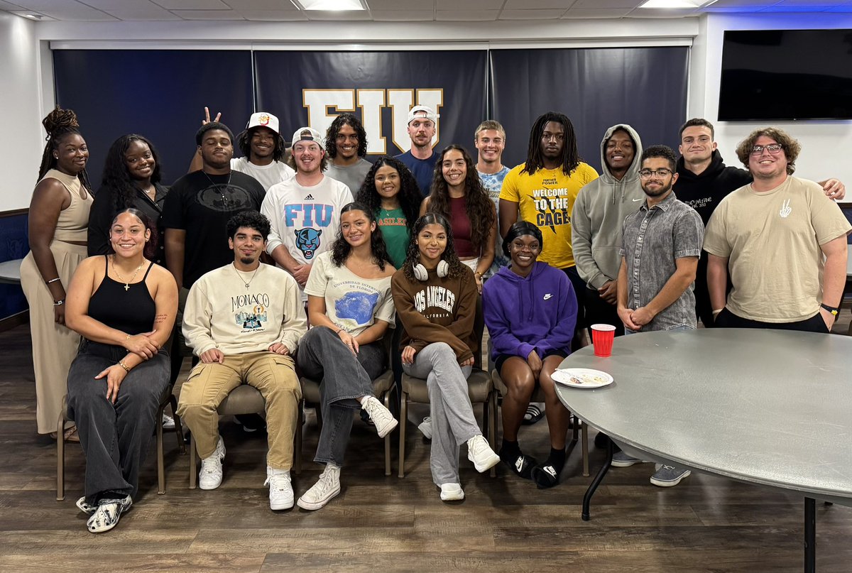 Happy Thanksgiving from your favorite EQ Staff in the 3️⃣0️⃣5️⃣ 🦃 #ThanksgivingVibes