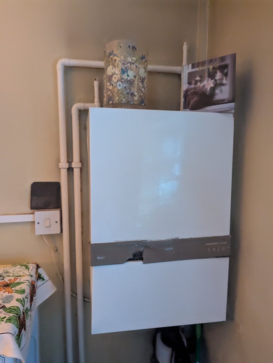 New Worcester 12RI installed, removed old baxi solo installed in1988, long overdue a new boiler.