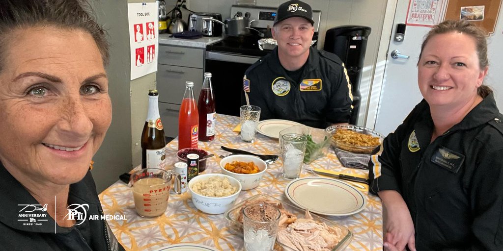 PHIAirMed's tweet photo. This Thanksgiving, we're grateful for our communities and the EMS professionals we work with. Happy holidays! ๐ฆ #FlyPHI #PHIAirMedical #EMS #Paramedic https://t.co/ZDZYOj3aTV