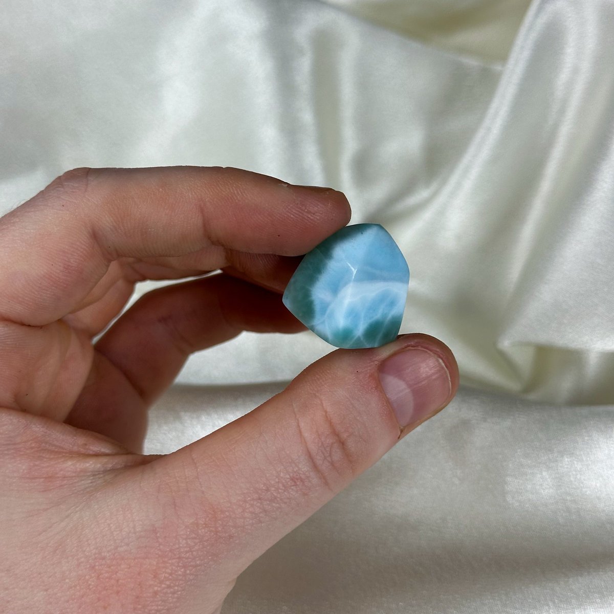 artbyjacstudio's tweet image. Dreamy Larimar Towers 💎🌙

New items coming to my site Friday for the 33% off EVERYTHING sale! Site opens at 11am MST 💎