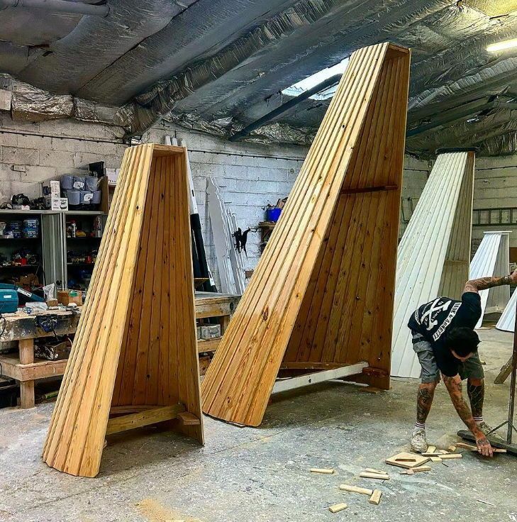 Dude and Arnette - Oast Cowl Specialists tweet media