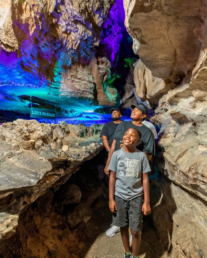 Happy Thanksgiving! We are taking the day to be extra thankful for all of you! We love sharing the beauty and wonder of Ruby Falls with you all everyday! 😊

What are you thankful for?
