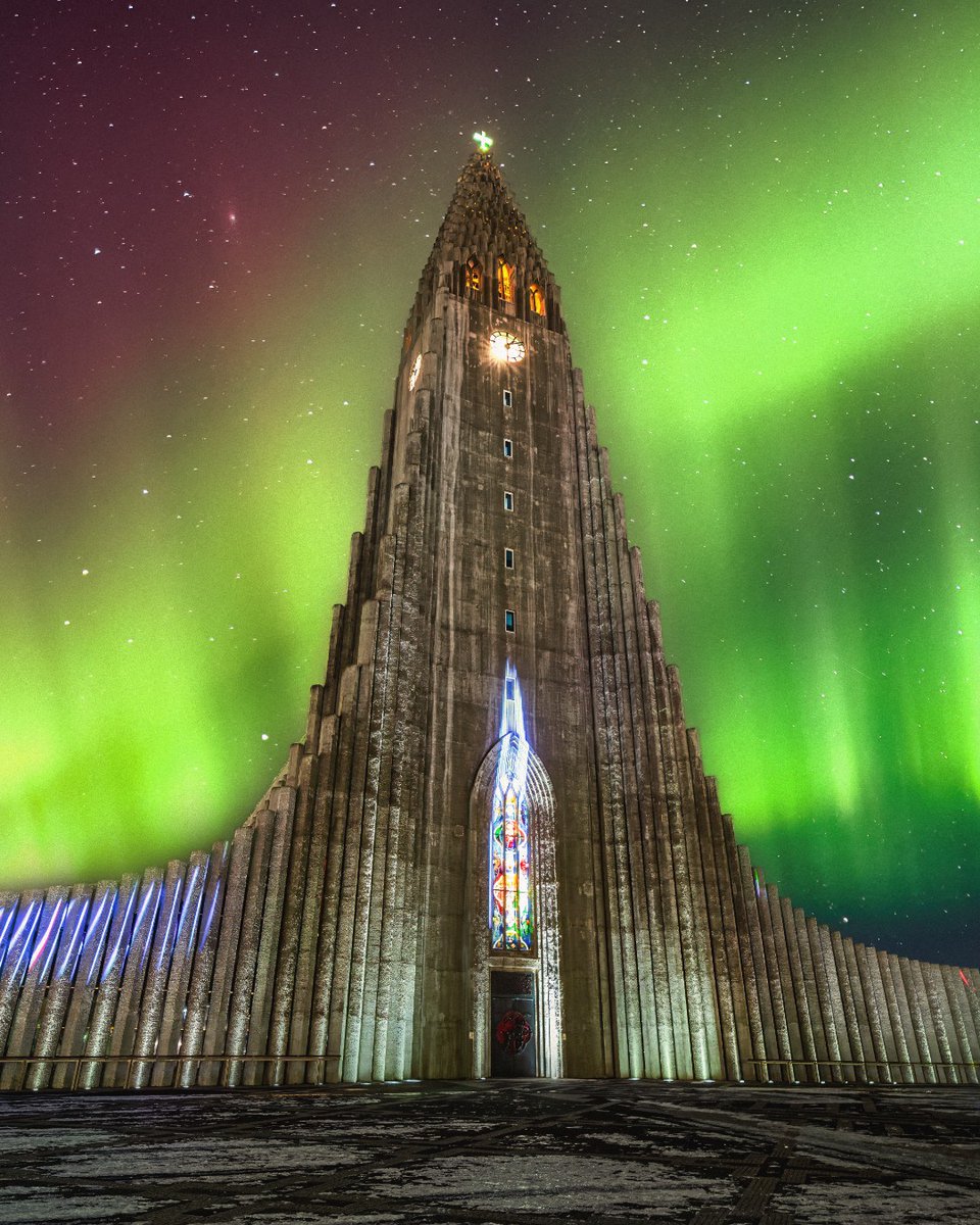 Tripadvisor's tweet image. This is your sign to spend a long weekend chasing the Northern Lights in Reykjavik. tripadv.sr/4ezKGUH