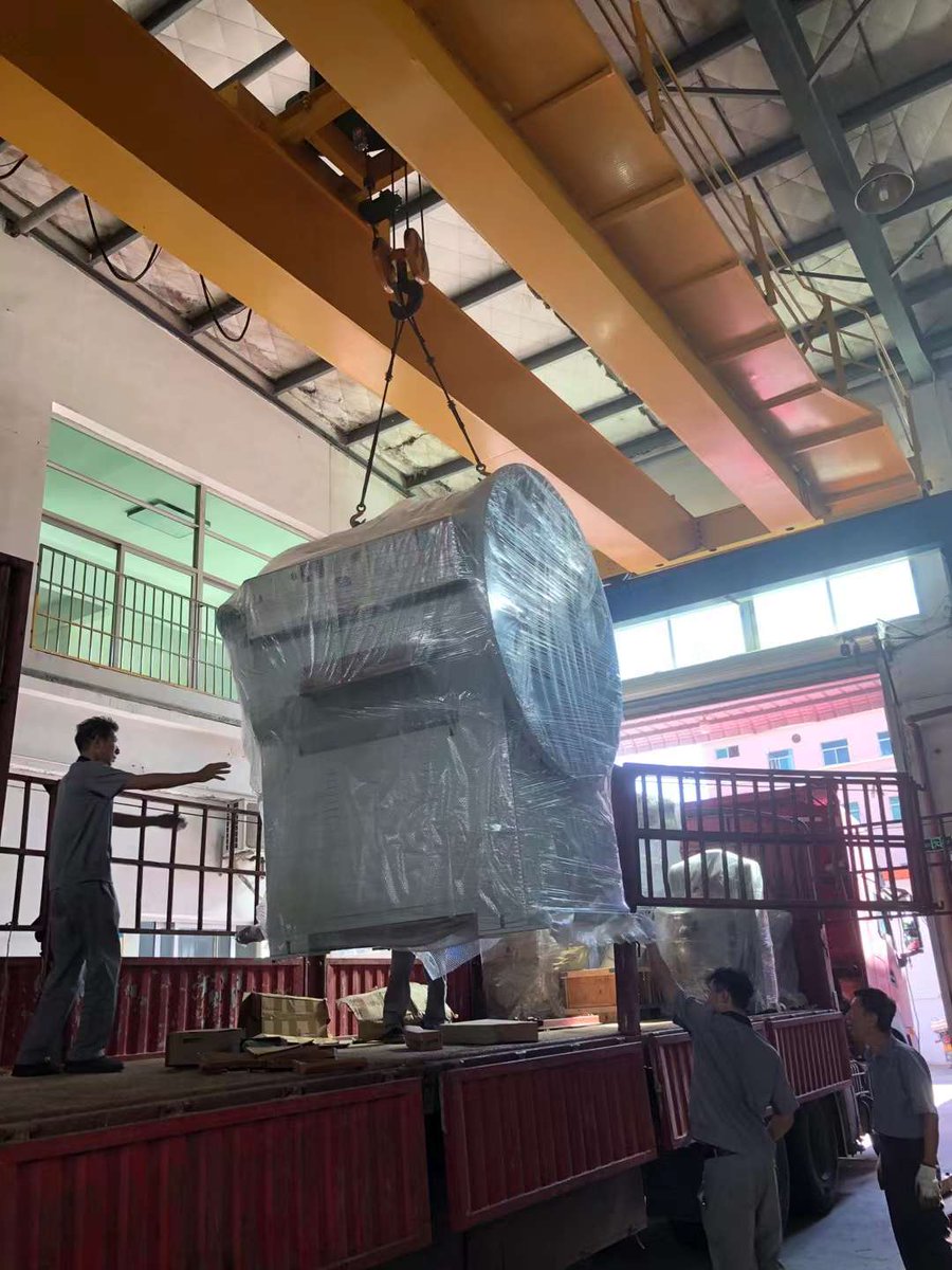 YDMetallizer's tweet photo. Have delivered a new roll to roll (R2R) #metallizer in Henan Province, China this month.
#metallizing #machine #plastic #film #papar #pvdcoating #vacuumcoating #PVD #vacuum #metallize #packaging https://t.co/lVQwhqwiki