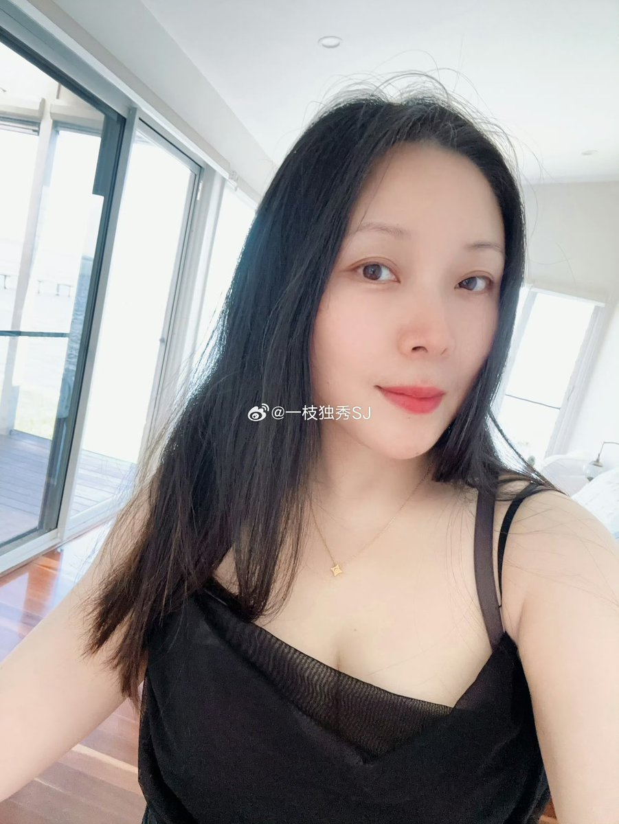 夫妻交友系列视频3，文字版，以及一组图片，已发订阅。
阴天，今天会打扫卫生，会买猫粮，会画画。 https://t.co/vkOIj7oTnf
