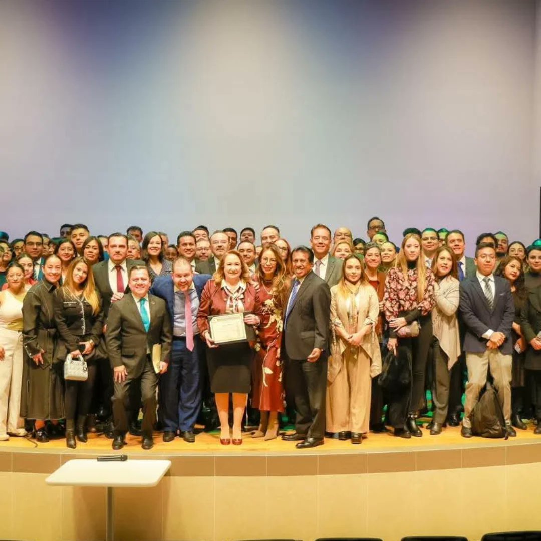 MadresLibresVV's tweet image. Gracias a la @gandhimandelafoundationmx por invitarnos a la conferencia magistral de la ministra @yasminesquivelmx sobre la #ReformaPoderJudicial gracias por vincular a las organizaciones feministas! 
#ViolenciaVicaria