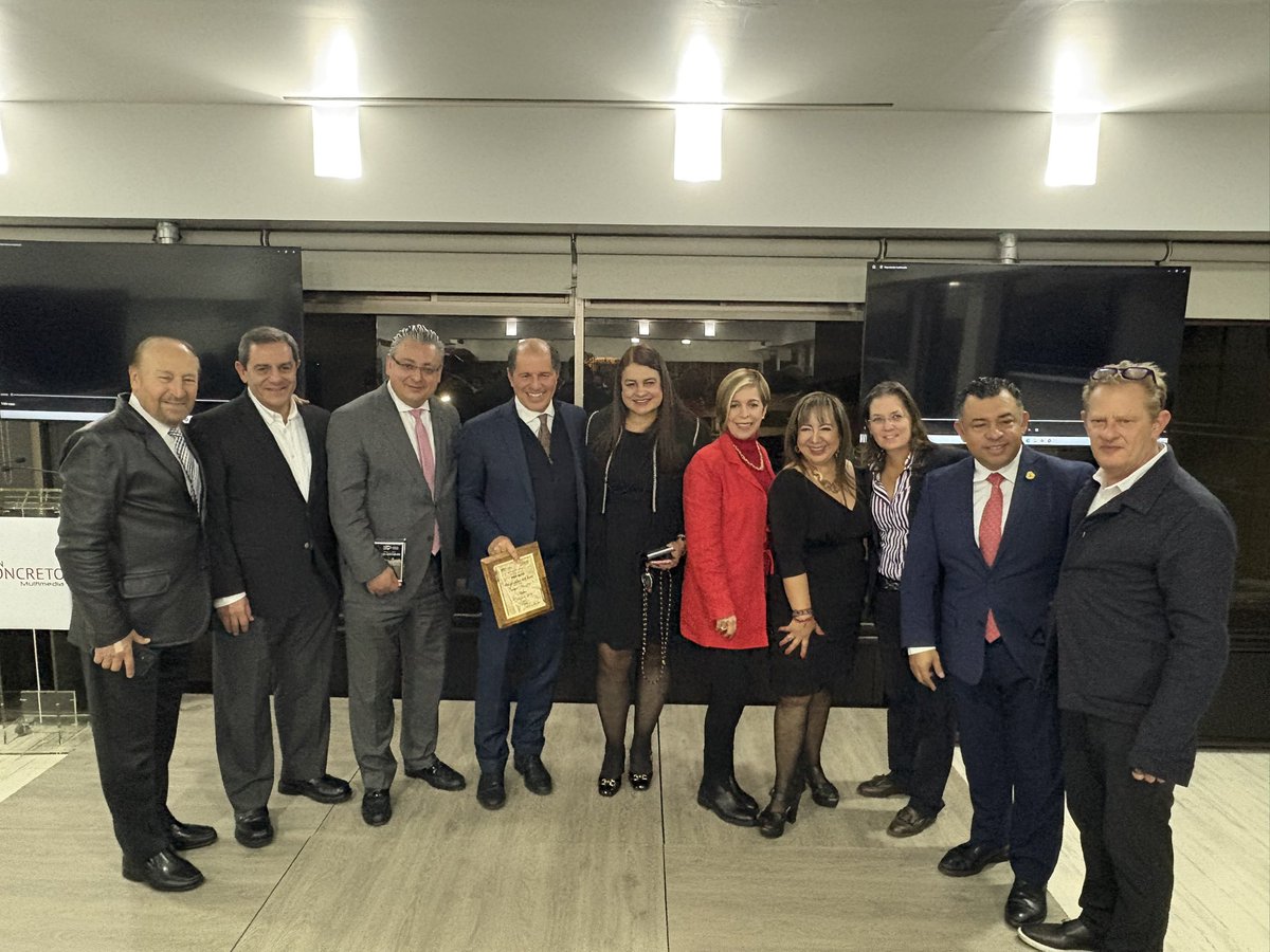 enconcreto's tweet photo. 🏆 !Muchas Felicidades a todas y todos los Ganadores del #PremiosLíderes En Concreto 2024
💻 ¡En Vivo! https://t.co/rClzWzfpes https://t.co/mWhbo7JI6g