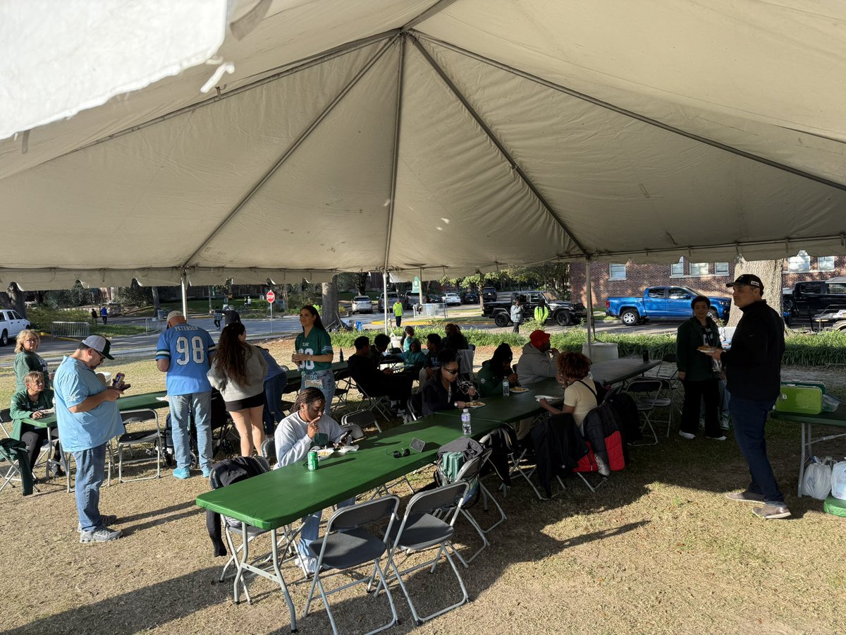 Tulane Greenbackers tweet media