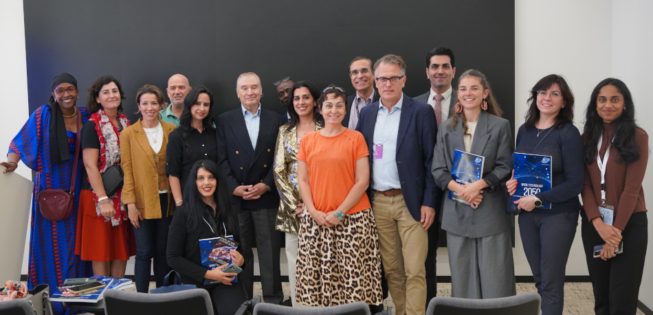 🌍 Highlights from the #DubaiFutureForum

Members of The Millennium Project participated in the 3rd Dubai Futures Forum, sharing insights on AGI, the State of the Future, and connecting futures research with decision-making.

millennium-project.org/mini-trip-repo…

<a href="/JeromeCGlenn/">Jerome C. Glenn</a>