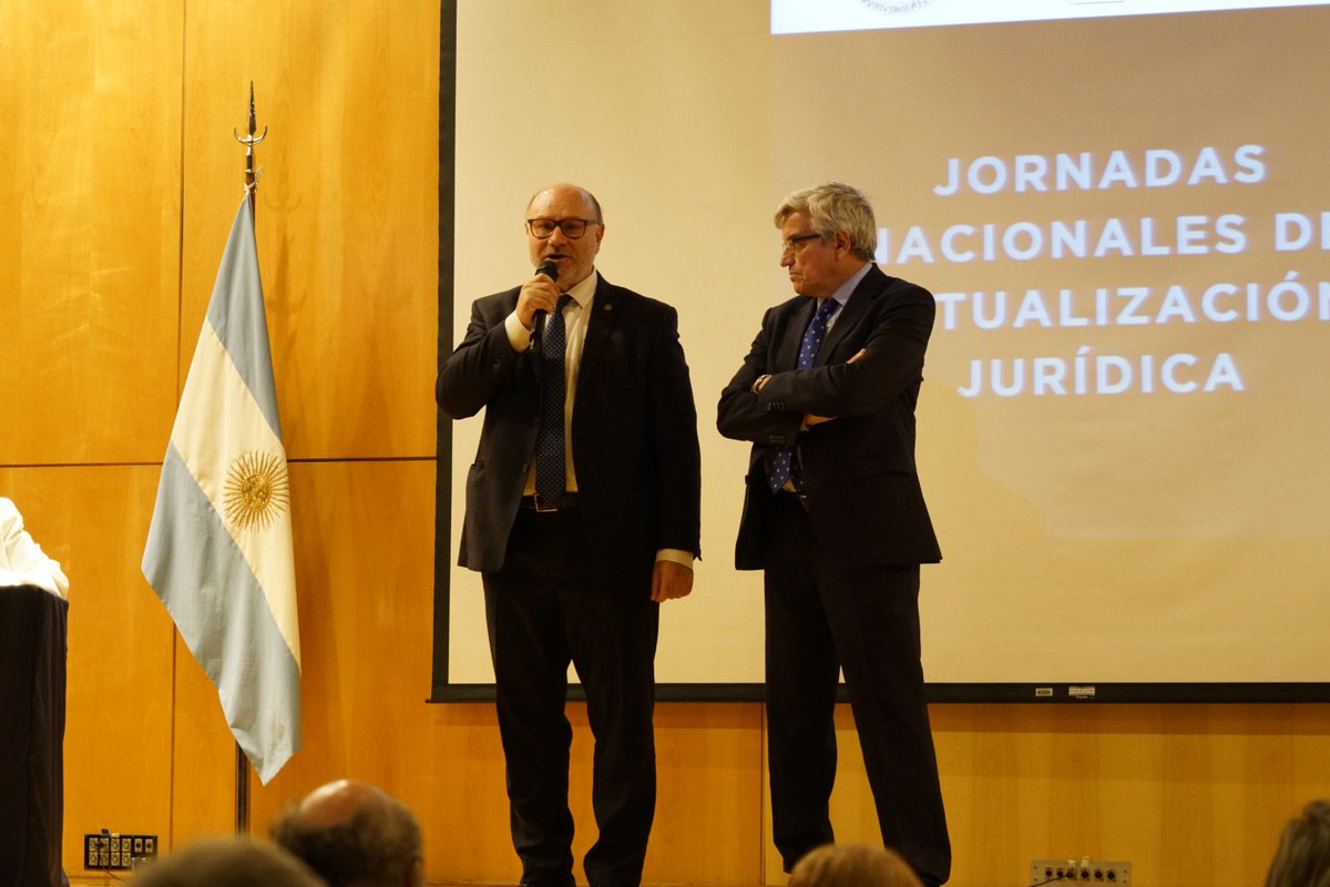 MPiedecasas's tweet photo. 🔶️Excelentes jornadas nacionales de actualización jurídica.👏 Felicitaciones al @CPACF y muchas gracias por permitirnos participar. https://t.co/8nRP2aLbl2