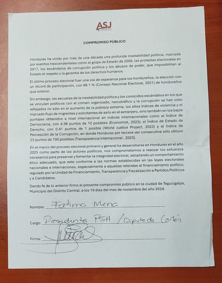Nos comprometemos a realizar los esfuerzos necesarios para preservar y fomentar la integraidad electoral, adoptando un comportamiento etico adecuado, que este conforme a las normas establecisas en las leyes electorales nacionales e internacionales,