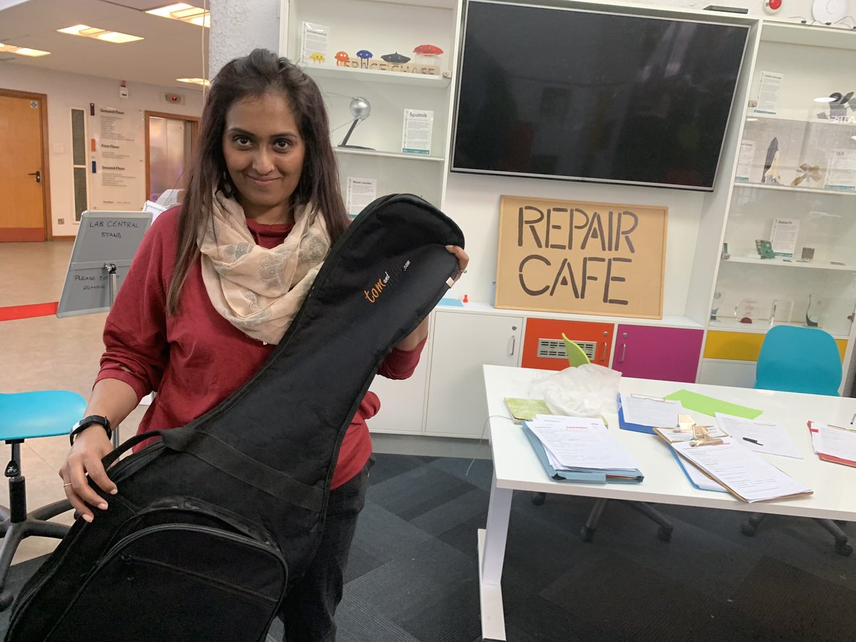 Waiting for your Repairs at the Ilford repair café on Saturday in the library. transitionilford.org.uk/repair-cafe/ <a href="/RedbridgeLibs/">Redbridge Libraries</a> <a href="/IlfordBID/">Ilford BID</a> <a href="/CA_Redbridge/">Community Action Redbridge</a> <a href="/rediae/">Redbridge Institute</a>