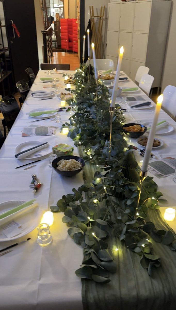 morallygreyfae's tweet photo. Christmas came early at last nights @HodderBooks event to celebrate Lucy Score! thank you for the best time 🫶🏼🎄🎁 @jsxreads https://t.co/FikFjQo1F8