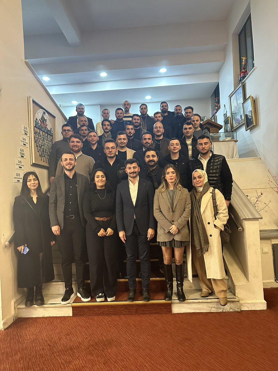 KarvakGenclik's tweet photo. Karadeniz Vakfı Gençlik Meclisi ev sahipliğinde, Karadeniz STK’larının gençlik yapılanmalarının kıymetli başkanları ile Tanışma ve İşbirliği başlığında bir araya geldik. Karadeniz gençliğini, STK larda gençlerin rolünü ve birçok iş birliği başlığını konuştuk. https://t.co/ikjZRFvESg