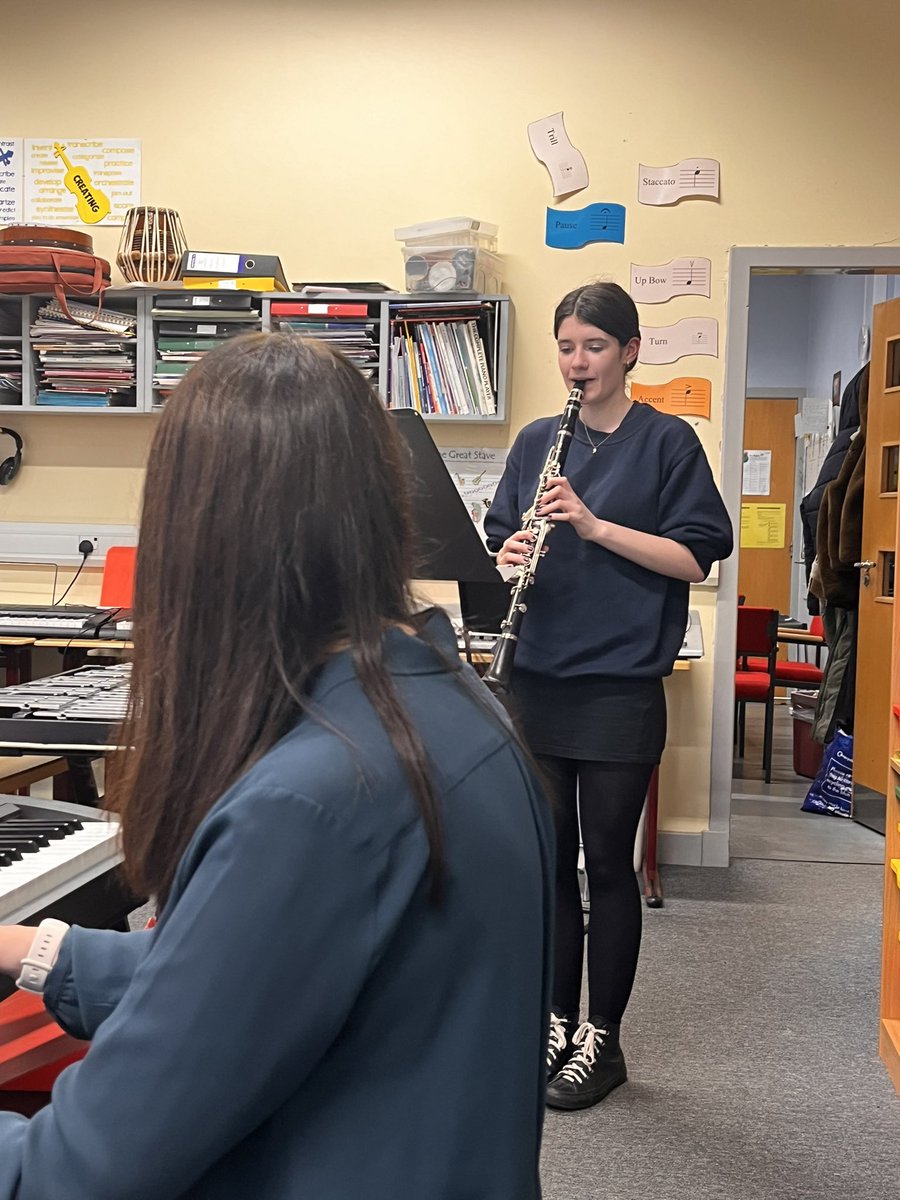 CAShawlandsAcad's tweet photo. We have had our Young Musician&amp; Singer of the year competition. Amazing to hear outstanding instrumentalists and singers. Congratulations to everyone @CAShawlandsAcad Going forward to the @GlasgowCREATE competition representing the school are Willow and Aarush. Well done. 🎶🎶 https://t.co/HugVa1XZXo
