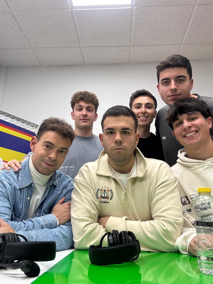 🚨 ¡ESTAMOS YA EN DIRECTO!

📊 Con la mejor previa del Zaragoza - Albacete, una Romareda llena de color y una oportunidad de oro

🎙️<a href="/JorgeRGascon/">Jorge Rodríguez Gascón</a>
🎙️@GonzaloAlbaOc
🎙️<a href="/israelbenito9/">Israel Benito</a>
🎙️@Jaragon8_
🎙️<a href="/Juanda_pardo8/">🚔</a> 
🎙️<a href="/PabloPHMM/">Pablo Palomares</a>

👾 twitch.tv/palmadasalvien…

▶️ youtube.com/live/nFofMSxTO…