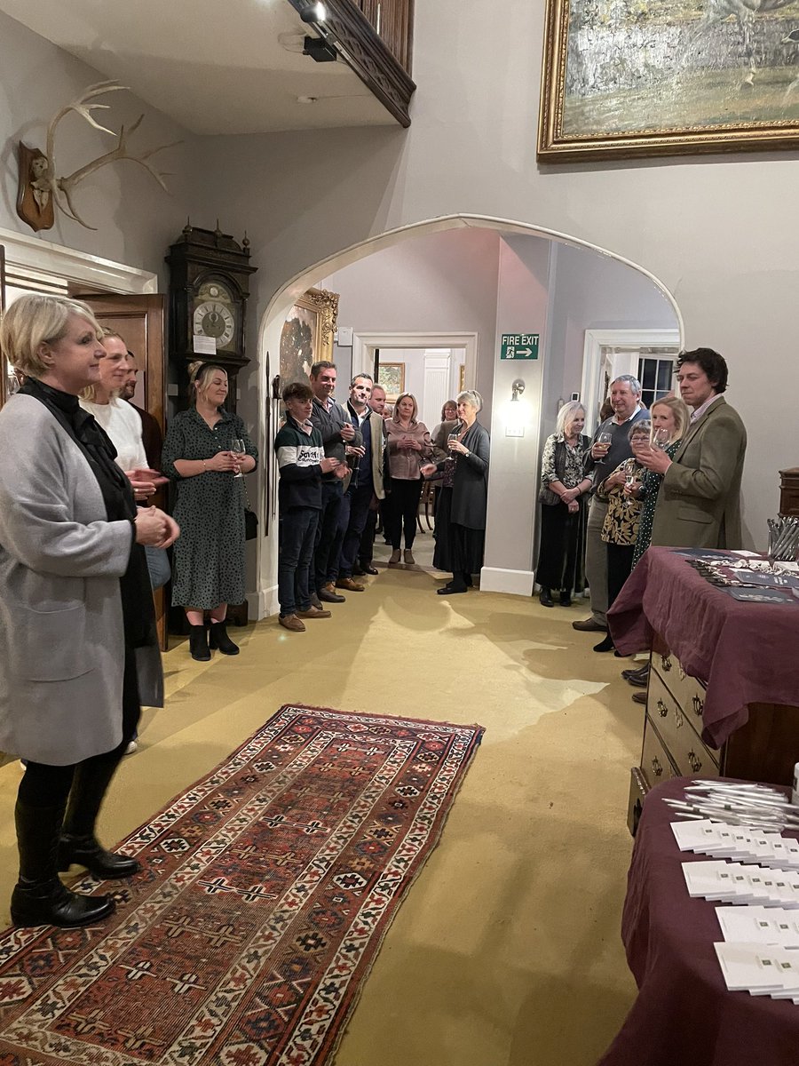 Longfields tweet media