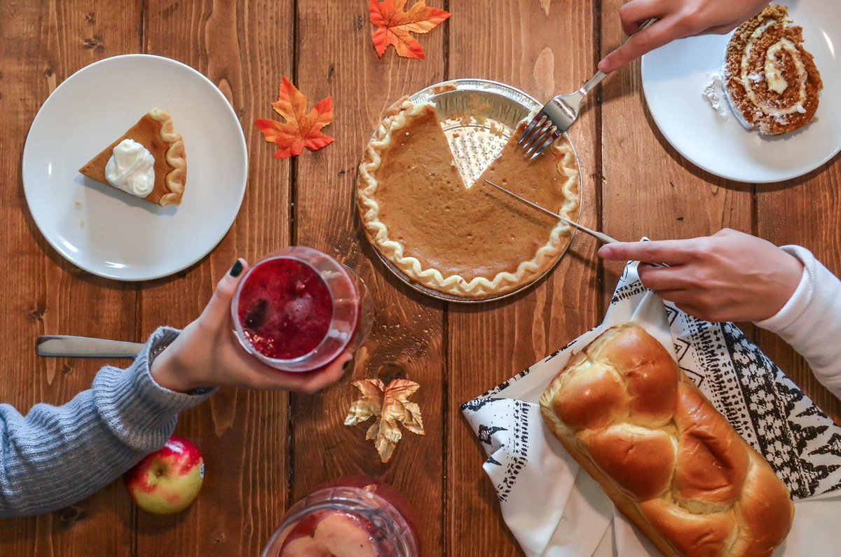 avanabeautyusa's tweet photo. Today I give thanks to GOD, because I am grateful for Life, Health, family, friends &amp; loved ones.    

Also: pie  #foryoupage #avanabeauty https://t.co/9829uufUhC