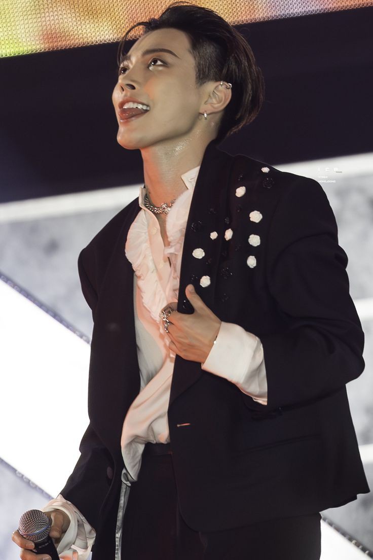 hourly hongjoong tweet media