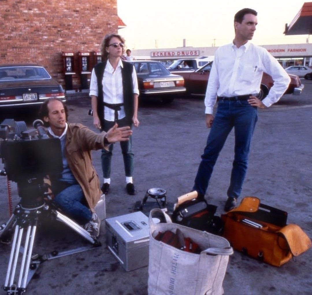 hourly david byrne📻 (@hourlydavidbrne) on Twitter photo 