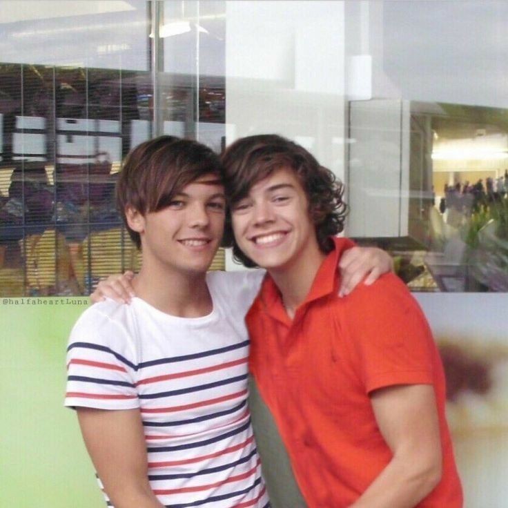 KStomska's tweet photo. 14 yrs ago Harry gave us this iconic tweet 💙💚 still as iconic
#HarryStyles #LouisTomlinson #LarryStylinson #Larents #romance #iconictweet https://t.co/VFhvmqp9oq