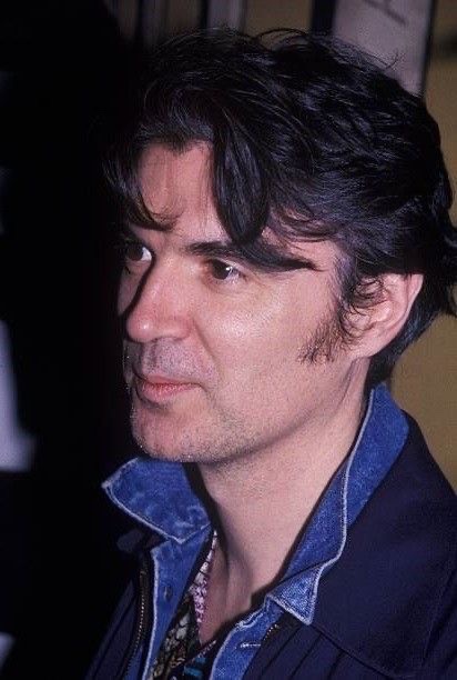 hourly david byrne📻 (@hourlydavidbrne) on Twitter photo 