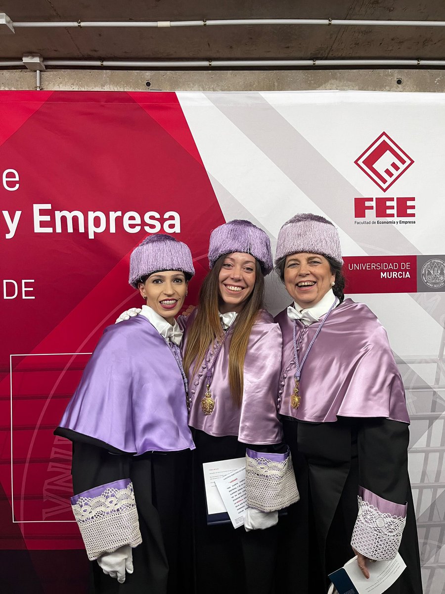 inmamendez_um's tweet photo. En el acto de investidura de nuestros doctorandos. Un acto solemne y muy emotivo ☺️. ¡Enhorabuena por este logro! @UMU https://t.co/0AfGVb9mTa
