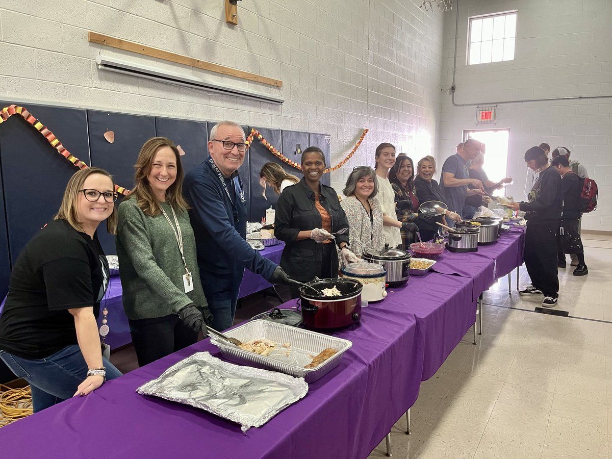 District office loves serving a Thanksgiving meal to Canyon Valley students and staff each year! #ConnectCreateCare <a href="/GPS_District/">The Official Gilbert Public Schools District</a>