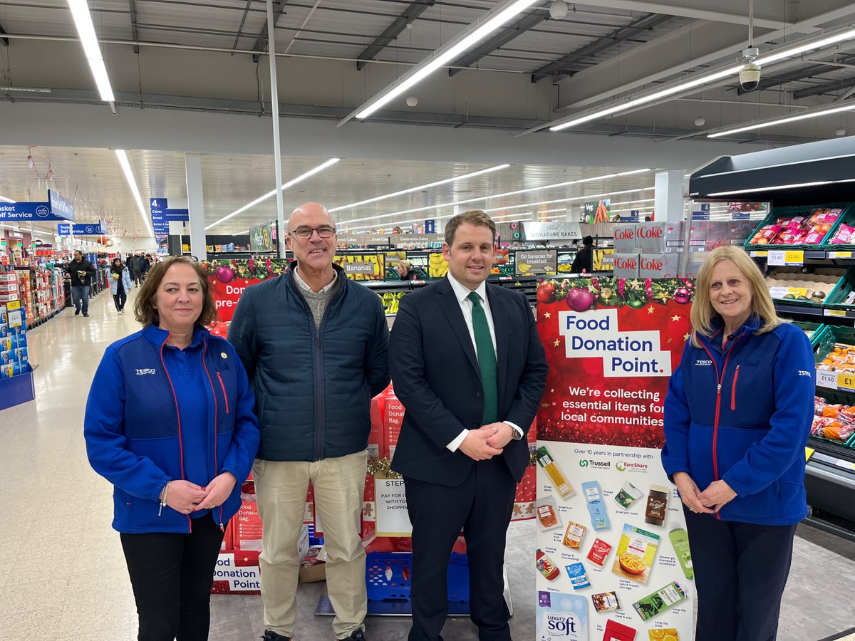 suttoncommunityworks (@changesutton) on Twitter photo Good to receive so many generous donations from customers <a href="/Tesco/">Tesco</a> collection A217 Cheam extra store <a href="/TrussellUK/">Trussell</a> <a href="/suttonfoodbank/">sutton foodbank</a> & a visit <a href="/LukeTaylorLD/">Luke Taylor MP</a> Good to receive so many generous donations from customers <a href="/Tesco/">Tesco</a> collection A217 Cheam extra store <a href="/TrussellUK/">Trussell</a> <a href="/suttonfoodbank/">sutton foodbank</a> & a visit <a href="/LukeTaylorLD/">Luke Taylor MP</a>