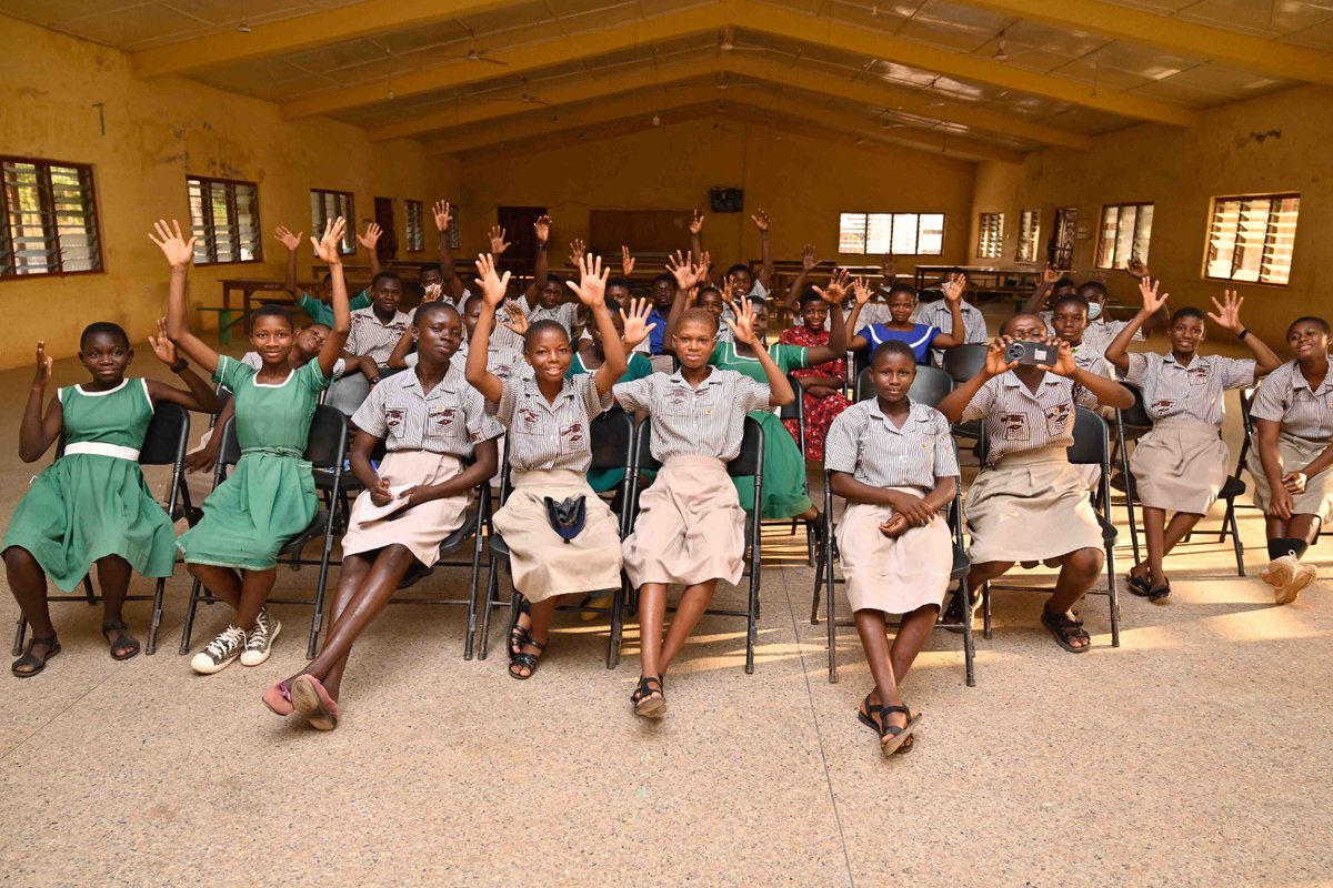 Foto4Change Empowers WADEAF 

Foto4Change has launched its Visual Storytelling for the Deaf project at Wa School for the Deaf, training 20 students (60% female) to use cameras for advocacy. A Nikon D3100 camera was donated to support the initiative.
 #Inclusion #Storytelling