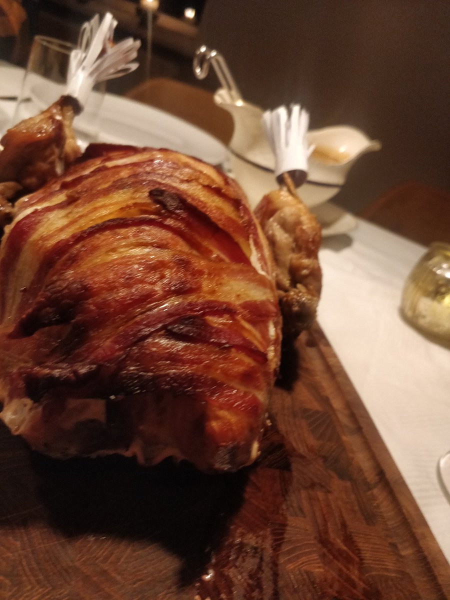 IOTUNTHOR's tweet photo. Even though I'm danish I still celebrate Thanksgiving, due to having grown up in a football fanatic family 🎉🏈 Happy Thanksgiving to all Americans! 🤗🎉 https://t.co/AZTuVFyNFL