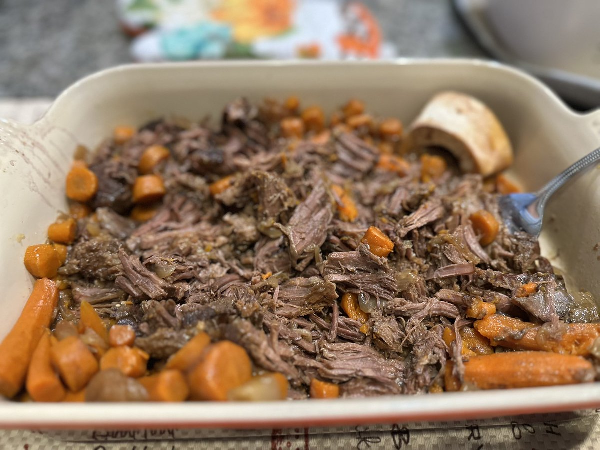 Alex Thorn tweet media