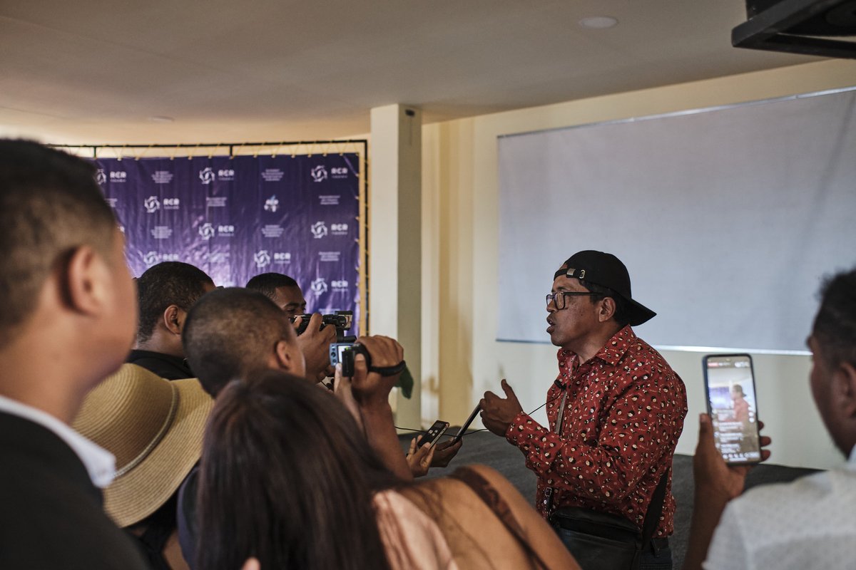 If #Madagascar want to leave the pauverty, change of political and administrative #systems should be done! 

The #Malagasy political #party #RCR has always explained it why, on behalf of its president, #Laza #Razafiarison <a href="/lrazafiarison/">Laza RAZAFIARISON</a> !